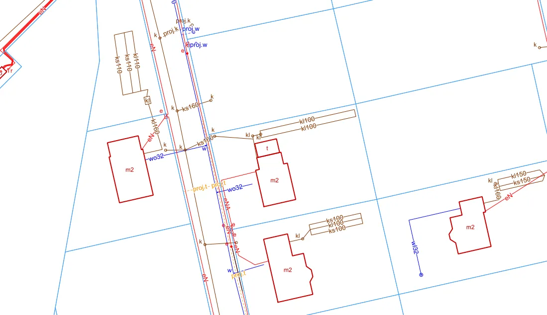 mapa geoportal z sieciami wodociągową i elektryczną przy działce budowlanej